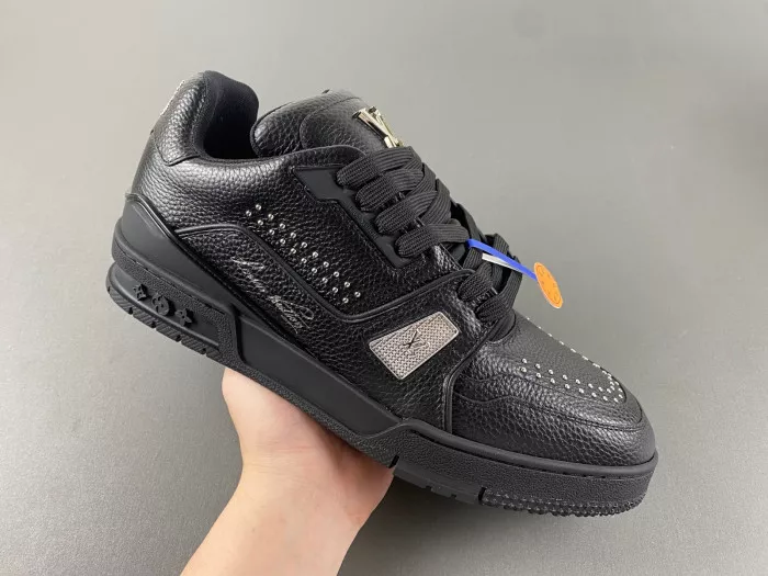 Cheap LV TRAINER SNEAKER 24121003 0116