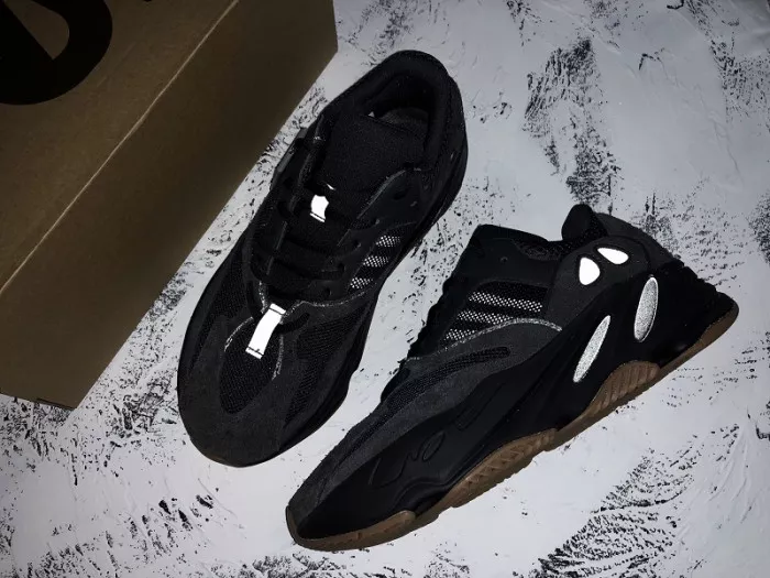 Rep Adidas Yeezy Boost 700 Utility Black FV5304 0120