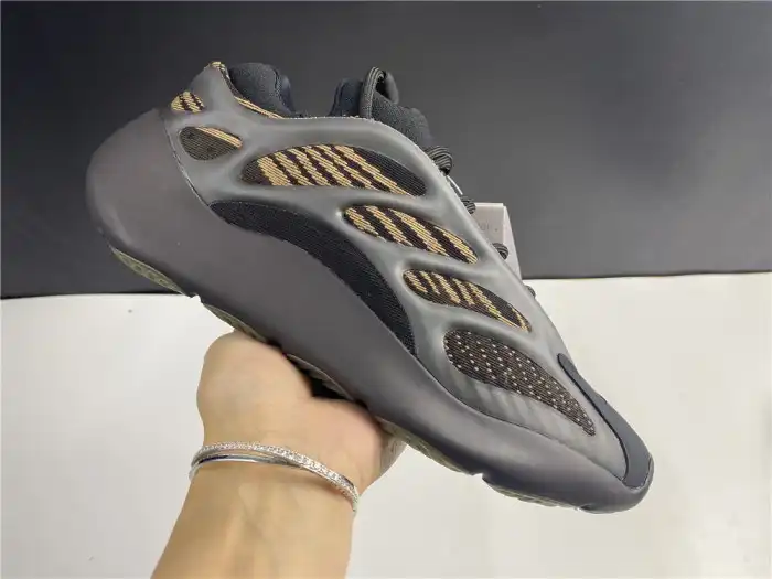 Rep ADIDAS YEEZY 700 V3 GY0189 0126