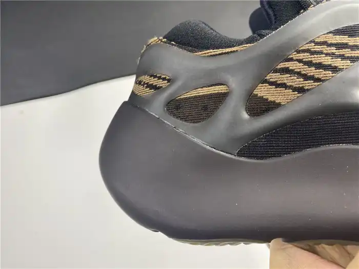 Rep ADIDAS YEEZY 700 V3 GY0189 0126