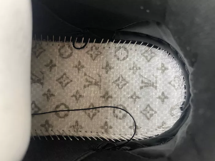 Rep LV TRAINER SNEAKER 24052501 0115