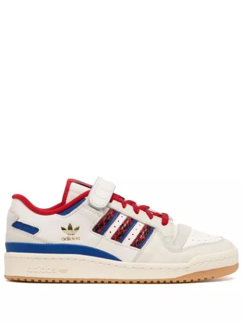 adidas 3-stripes low-top sneakers  0112