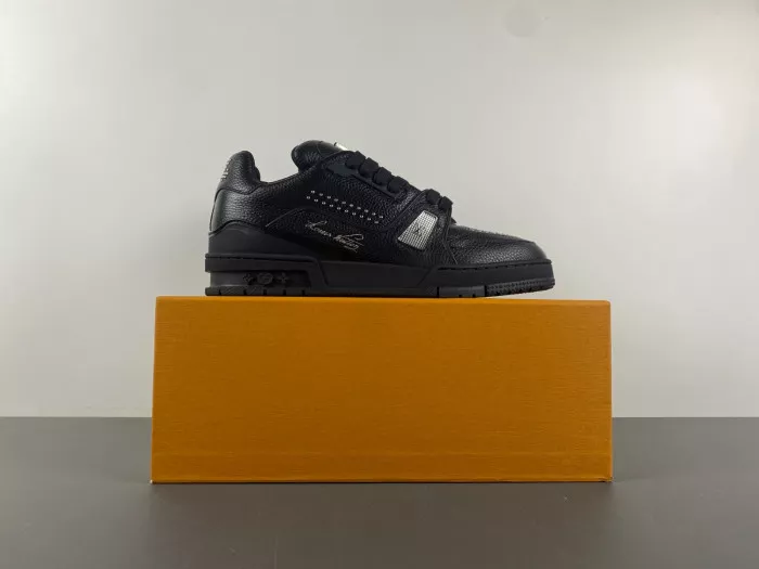 Cheap LV TRAINER SNEAKER 24121003 0116