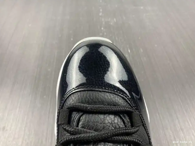 Rep Low AV2187-001 Air 72-10 Jordan 11 Retro 0221