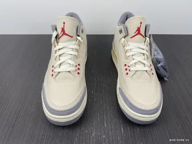 Rep 3 Jordan DH7139-100 Muslin Air Retro 0220