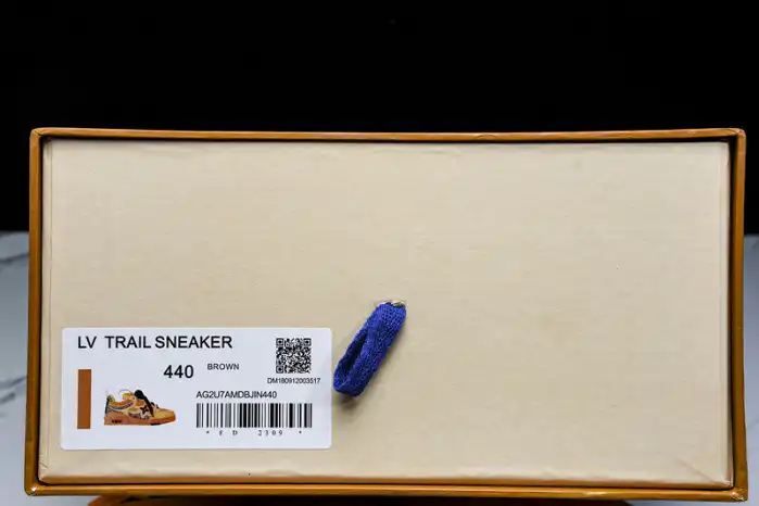 Rep LV SKATE SNEAKER 24111605 0205