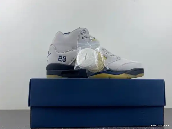 Rep Jordan Air A FZ5758-004 Maniere x 5 Ma WMNS 0316