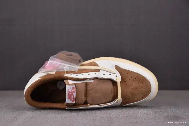 Cheap Travis AJ Low SP OG x Scott DM7866-106 1 0318