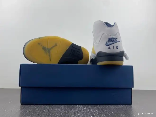 Rep Jordan Air A FZ5758-004 Maniere x 5 Ma WMNS 0316